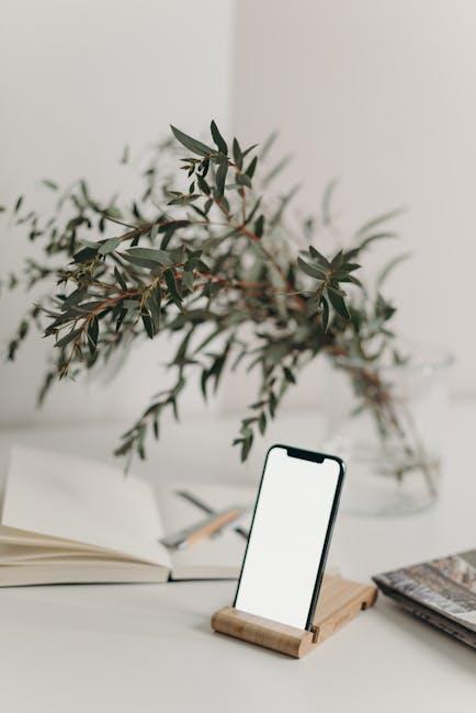 Curating a Minimalist Phone Setup for Enhanced Focus