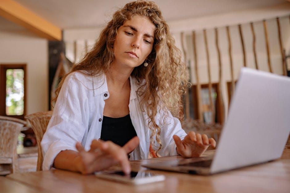 Understanding the Impact of Smartphone Use on Professional Impressions
